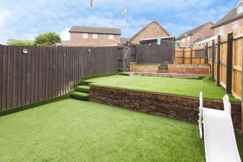 Delingpole Walk, Cradley Heath photo 5