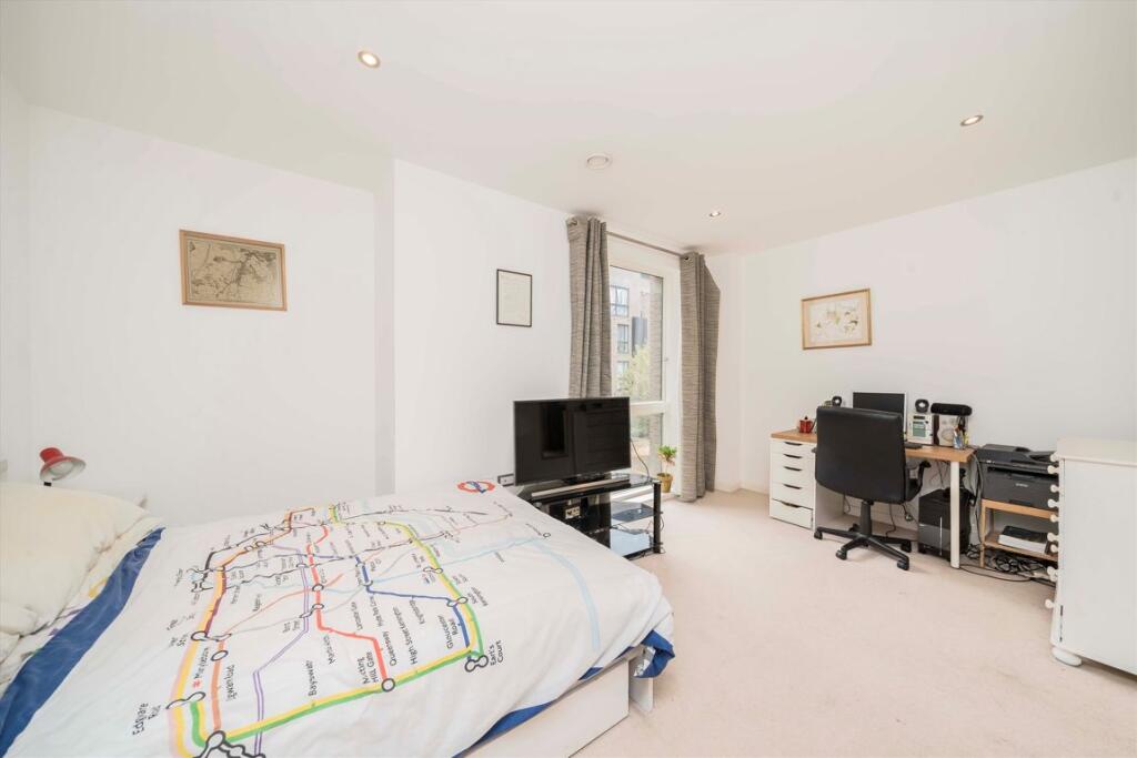 Apartment in London - View 5