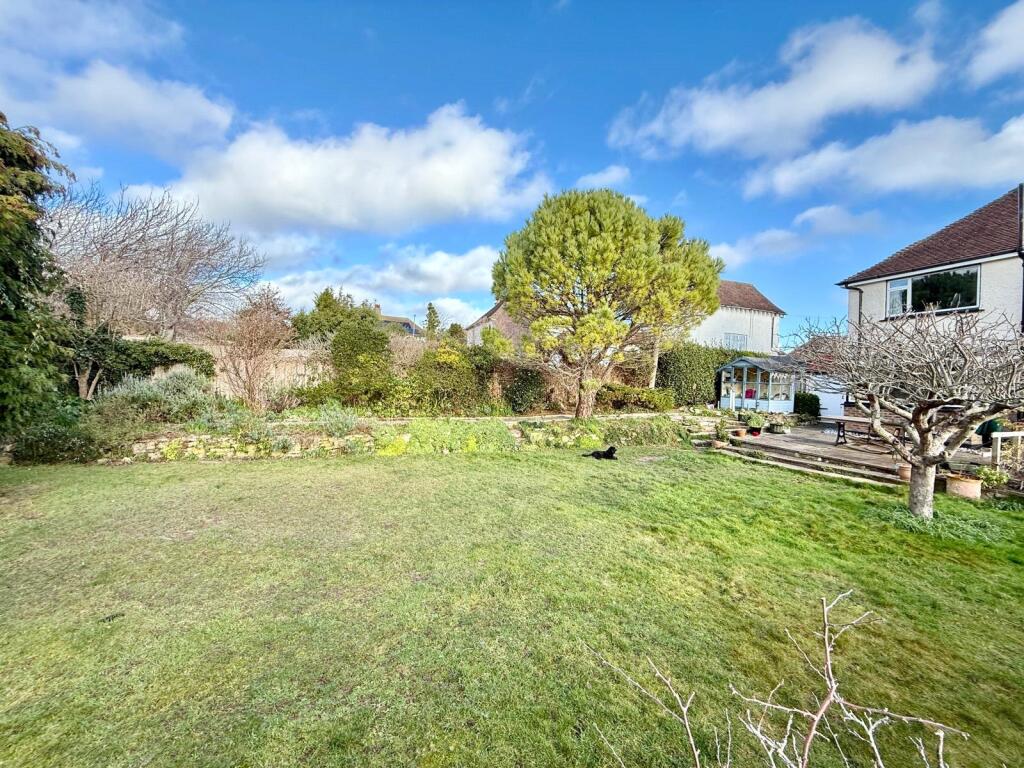 4 bed detached - Willingdon Road, Old Town, Eastbourne, East Sussex, BN21 image 4