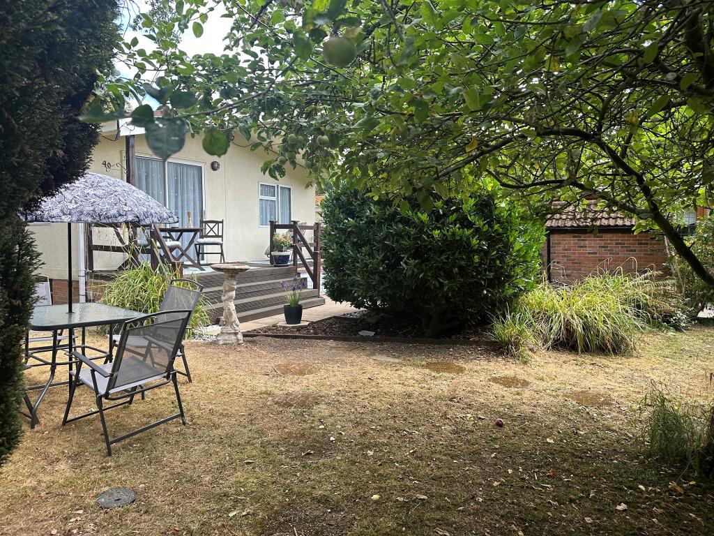 Main image of property: Chesham Road, Wigginton, Tring