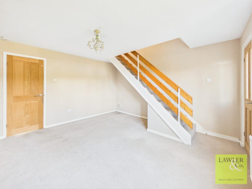 Larkswood Drive, Stockport, Cheshire, SK2 5XX photo 4
