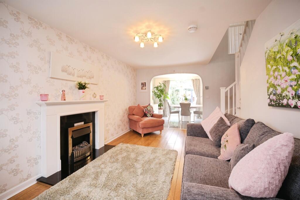 House in Newport - View 2