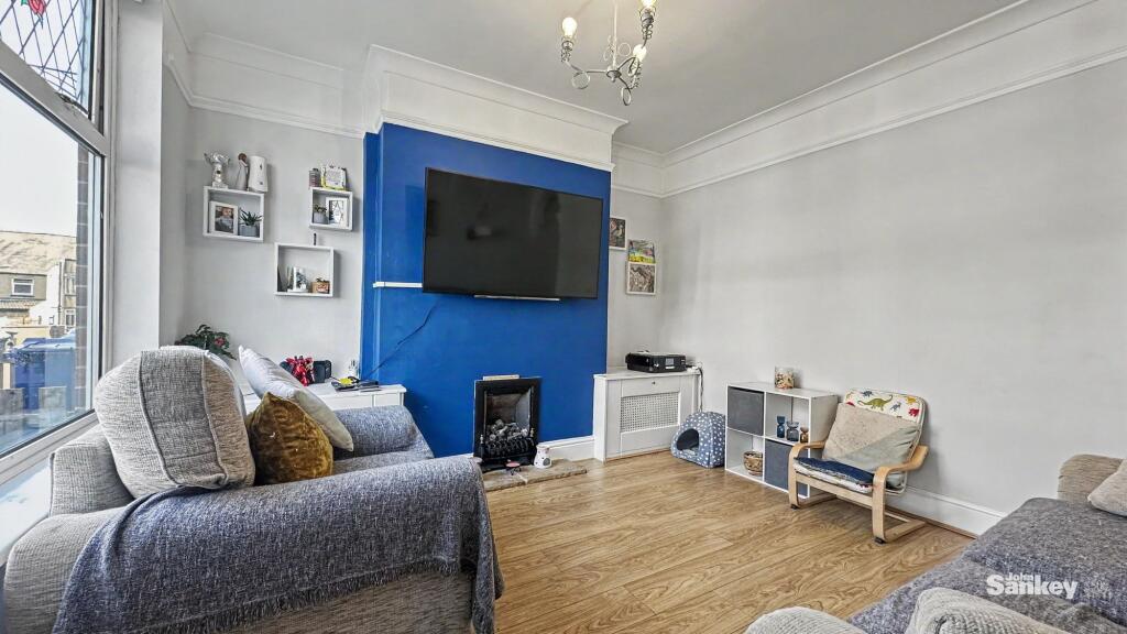 House in Mansfield, Ladybrook - View 2