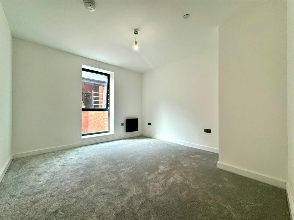 Apartment in Birmingham - View 5