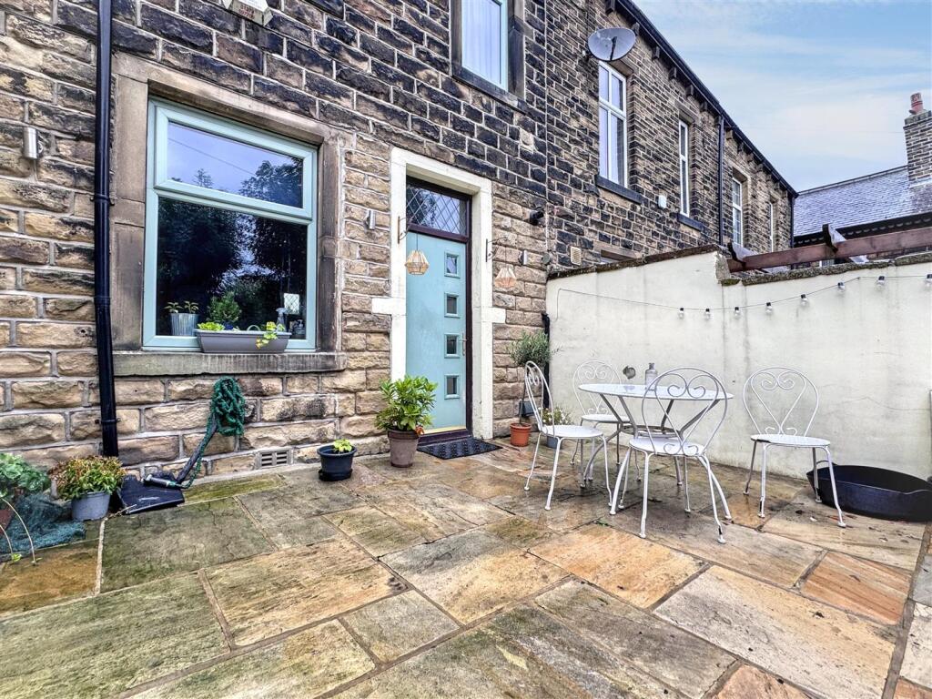 Clayton Terrace, Cullingworth, Bradford, BD13 5DR photo 4