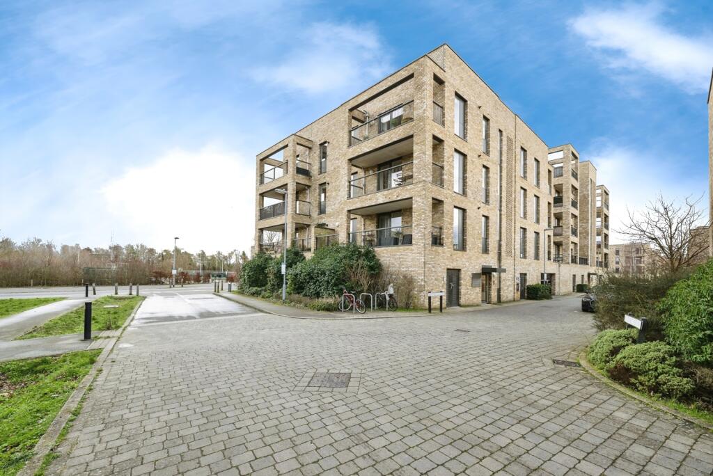 Main image of property: Woodpecker Way, Trumpington, Cambridge, Cambridgeshire, CB2
