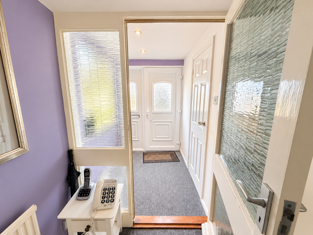Gatefield Close, Walton On The Naze, Essex photo 3