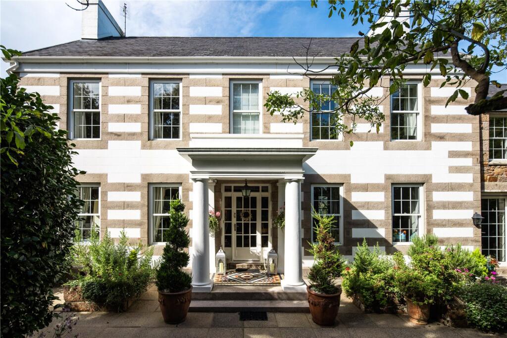 5-bed detached on Rue Du Marais A La Cocque, Grouville, Jersey, JE3, £3,795,000