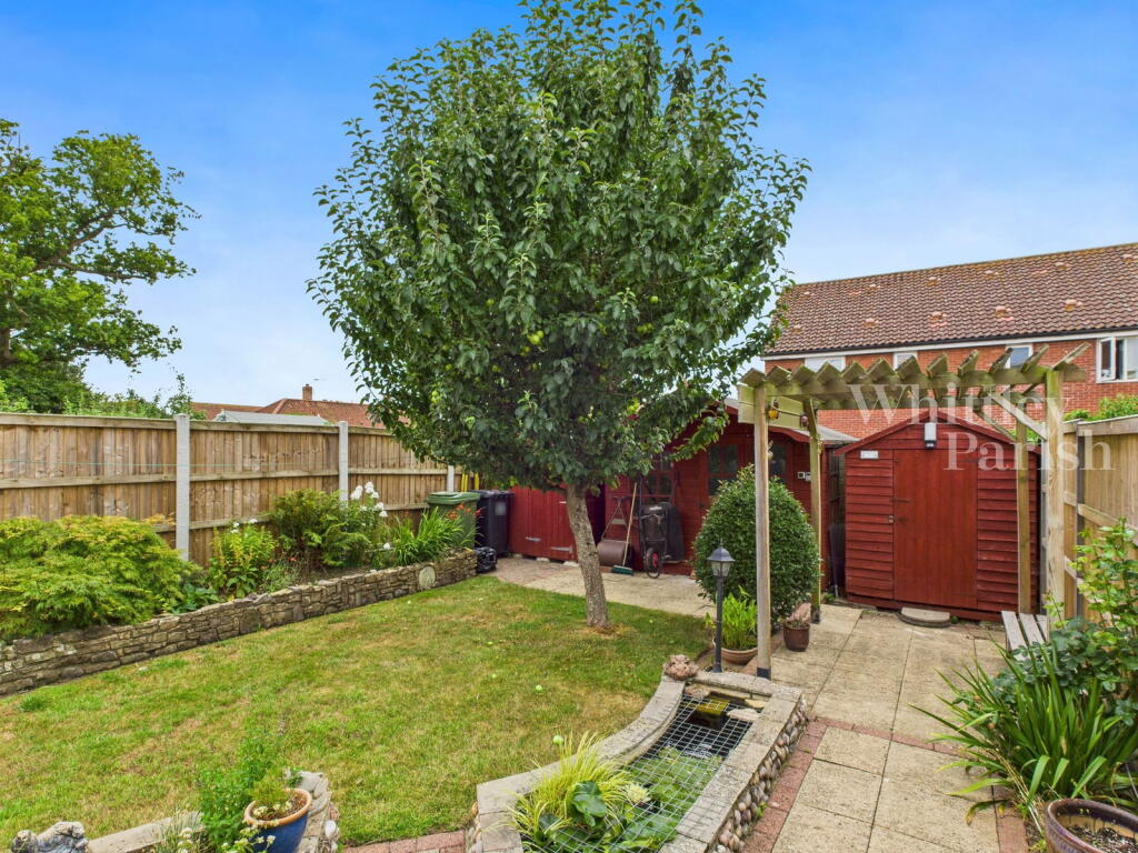 Beech Way, Dickleburgh photo 2