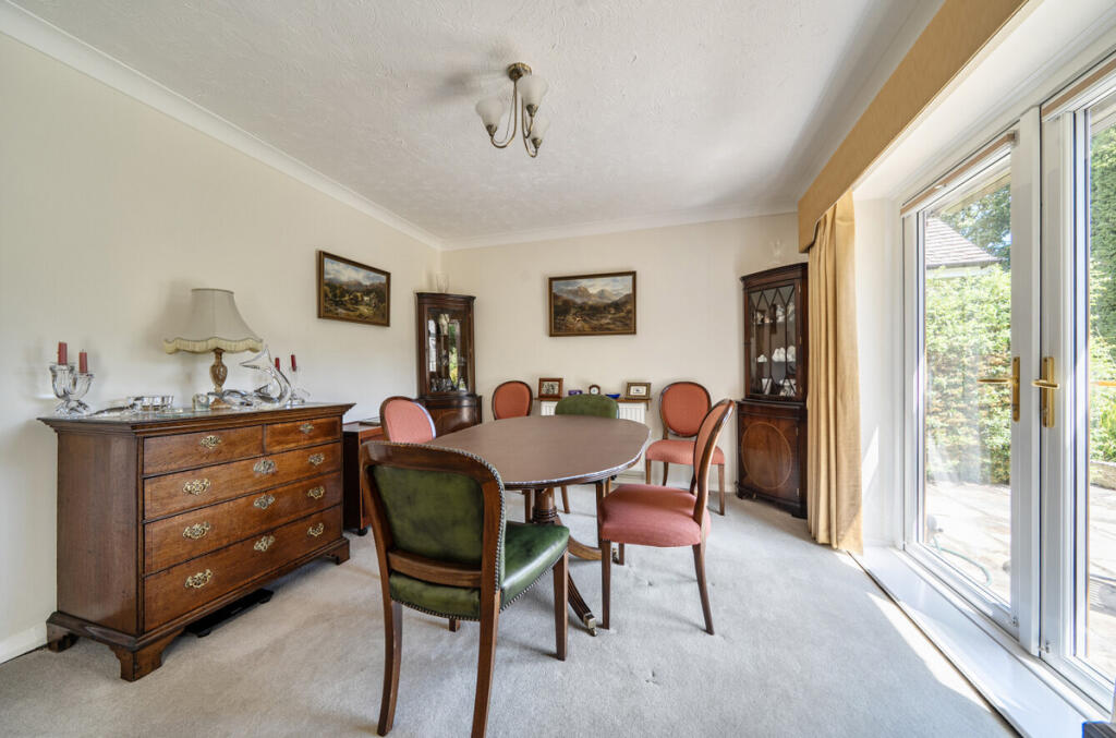 Newhouse Lane, Storrington, RH20 photo 4