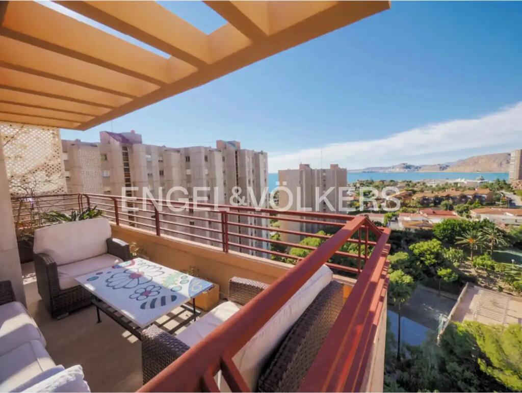 Main image of property: Valencia, Alicante, Alicante