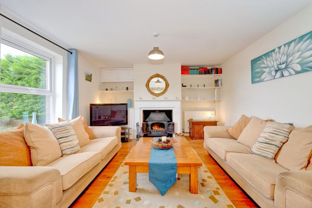 House in Wealden, Warbleton - View 2