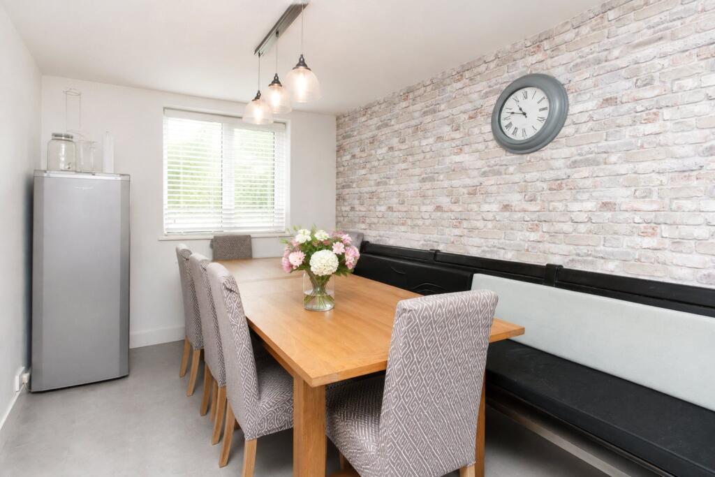 House in Guildford - View 4