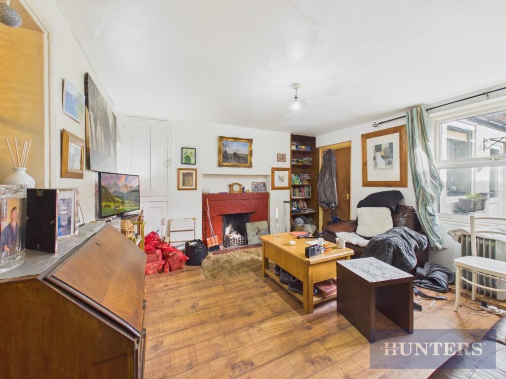 House in Scarborough, North Yorkshire - View 2
