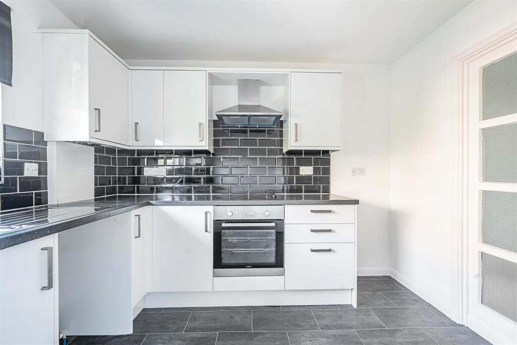 Apartment in Worthing, West Worthing - View 4
