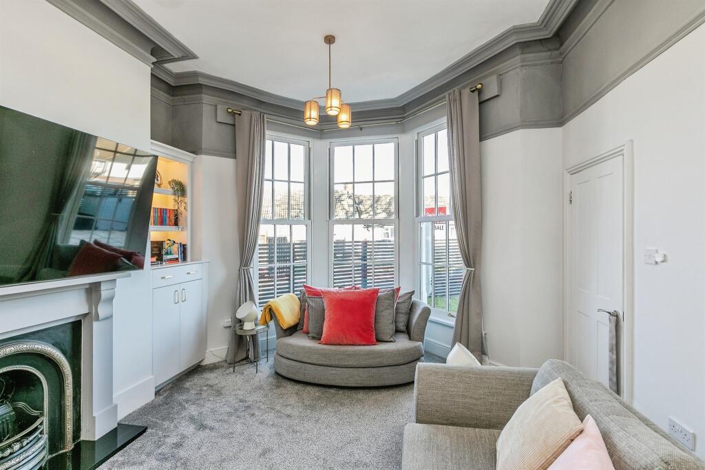 Apartment in Bristol, Oldland - View 5