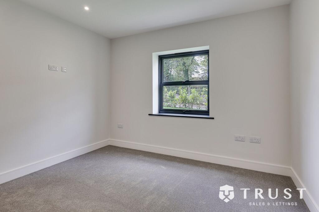 Additional image 38 of West Lane, Gomersal, BD19