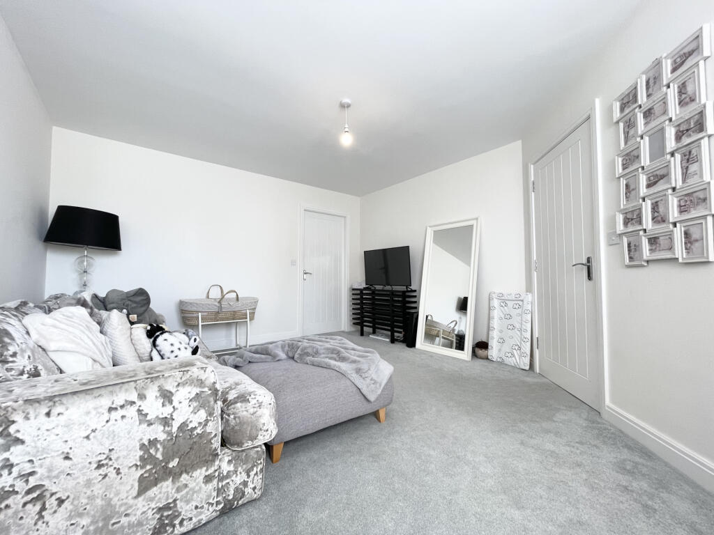 Foxtail Close,  Stalmine, FY6 photo 4
