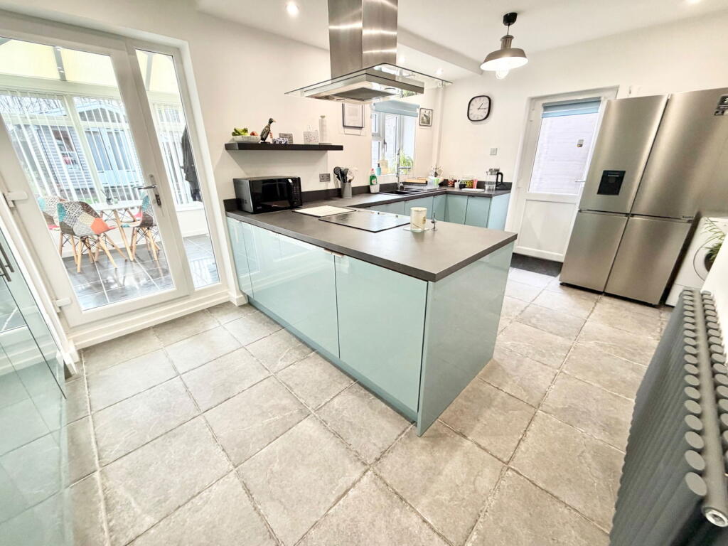 Charles Road, Quarry Bank, Brierley Hill, DY5 1AF photo 3