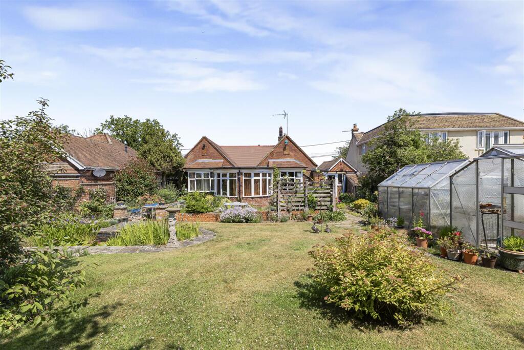 Main image of property: Hodsoll Street, Sevenoaks