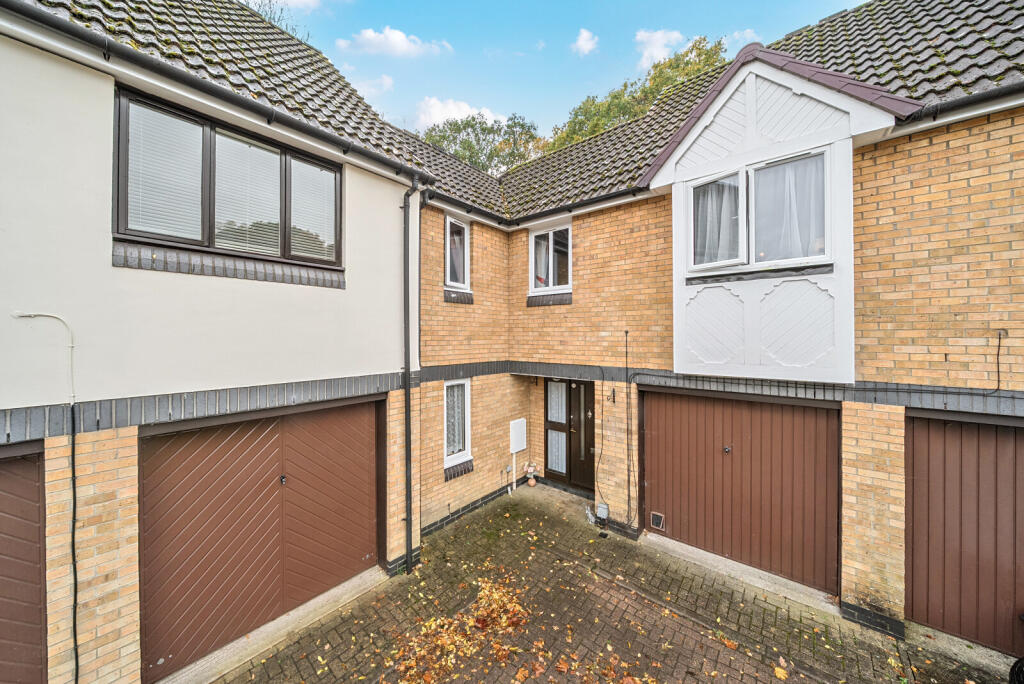 Main image of property: Friary Court, Woking, St Johns, GU21