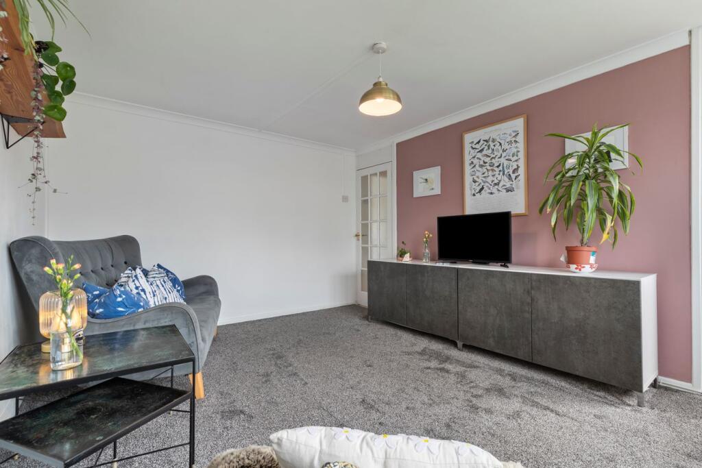 Apartment in Swansea - More