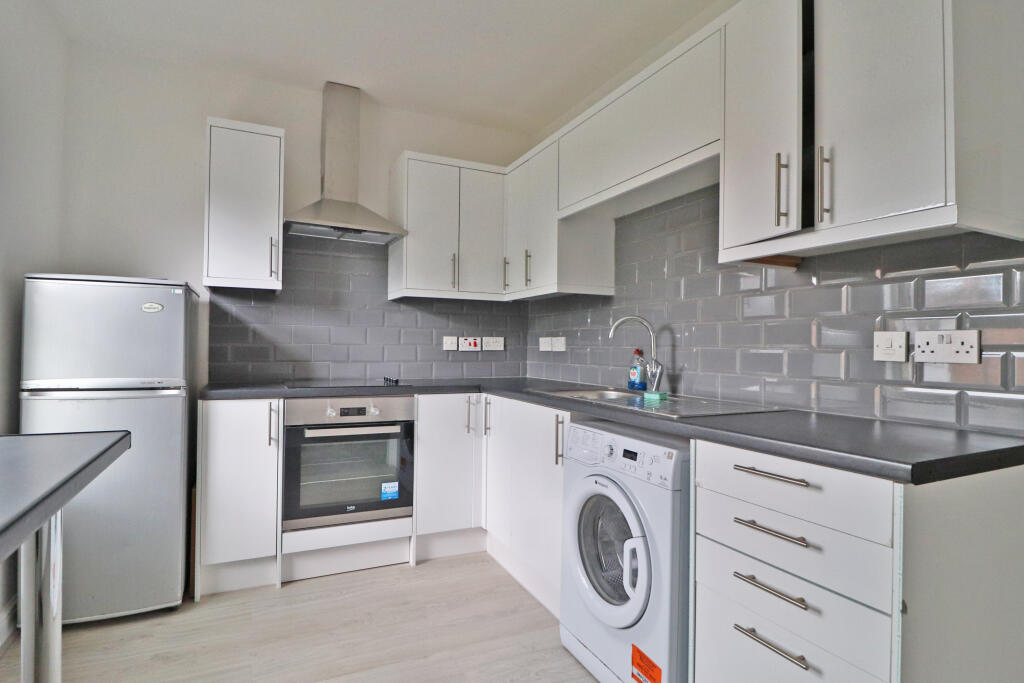 Main image of property: Room 9 Chaucer Road, Bedford