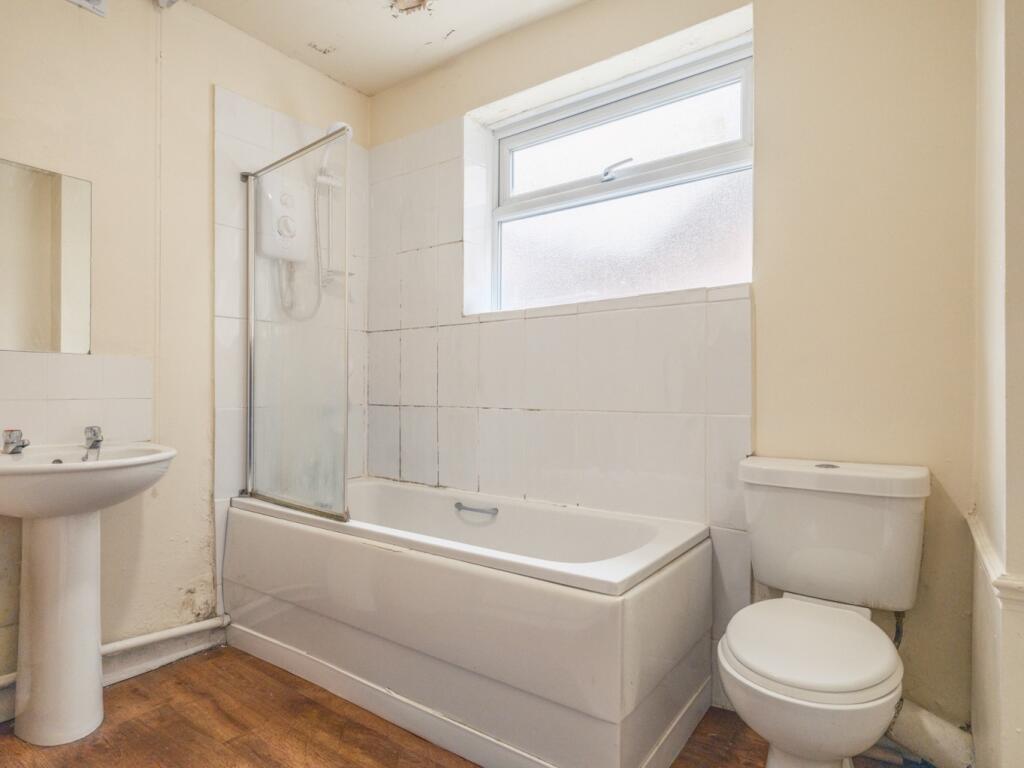 3 bedroom flat for rent