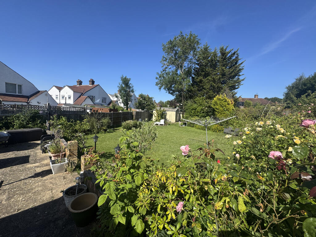 Aldersmead Avenue, Croydon - View 4