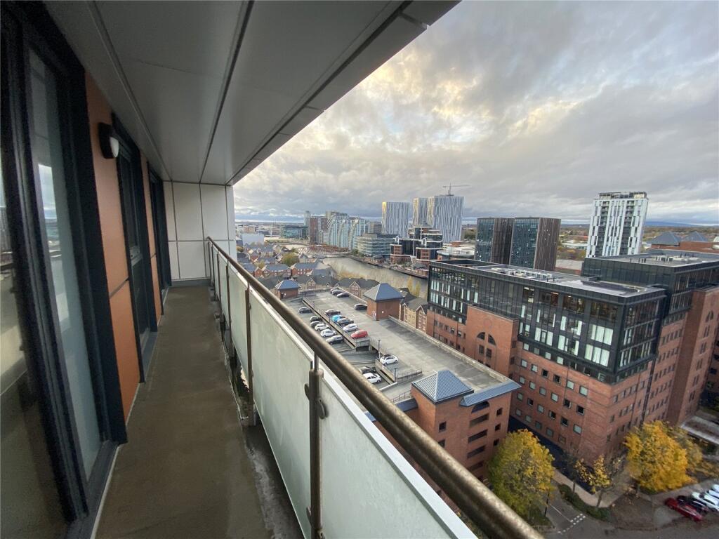 Apartment in Manchester - View 3