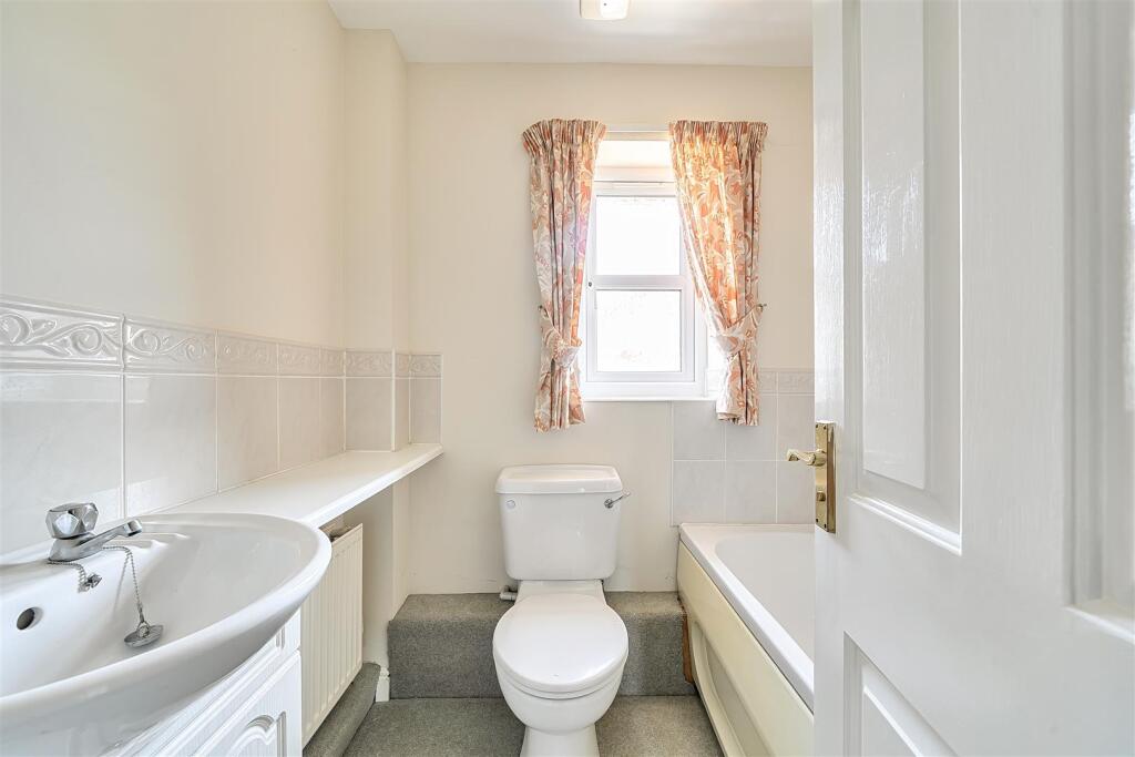 House in Watford - View 4