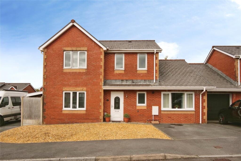 Main image of property: Heol Derwen, Cross Hands, Llanelli, Carmarthenshire, SA14