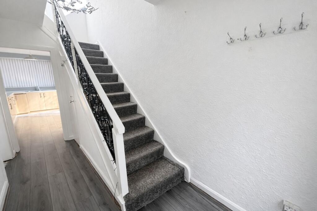 House in Bradford, Allerton Upper Green - View 5