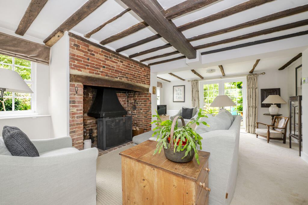 Arlington Road West, Hailsham - More