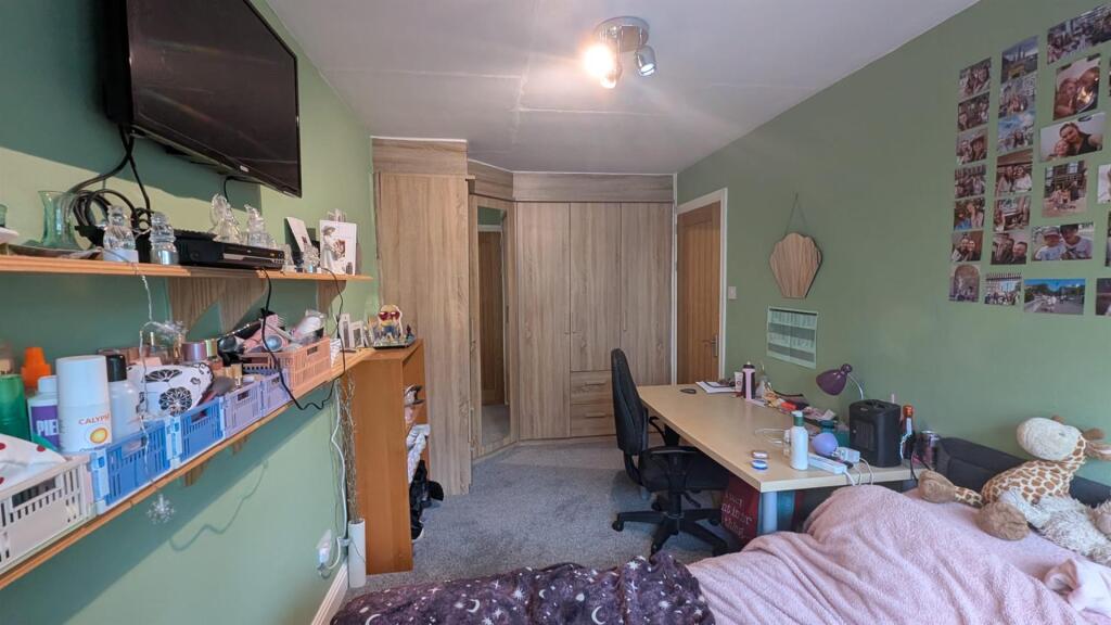 Additional image 19 of Crownest Lane, Bingley