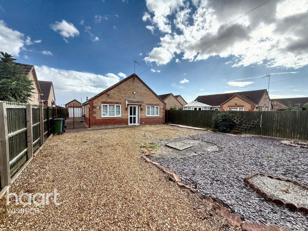3-bed bungalow on Front Road, Murrow, £230,000