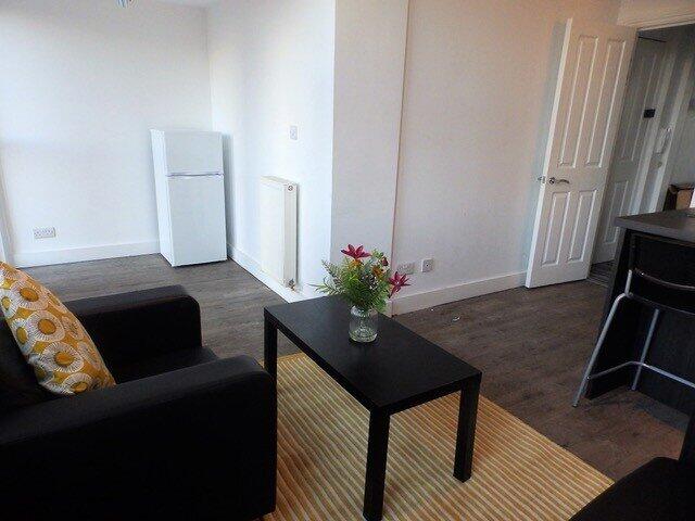 Apartment in Brighton - View 5