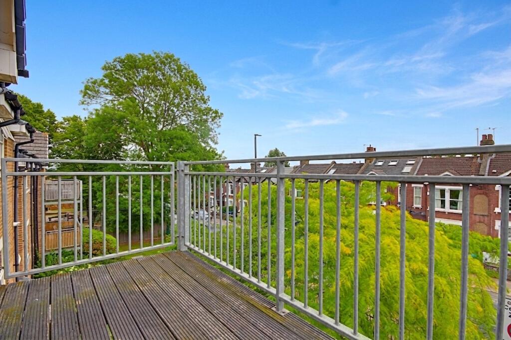 Main image of property: Pinnata Close, Enfield, EN2