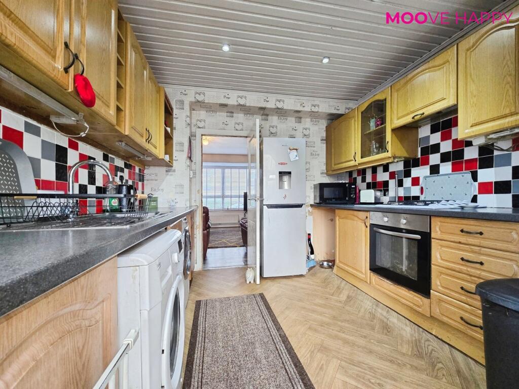 104, Hayhill, Ayr, KA8 photo 4