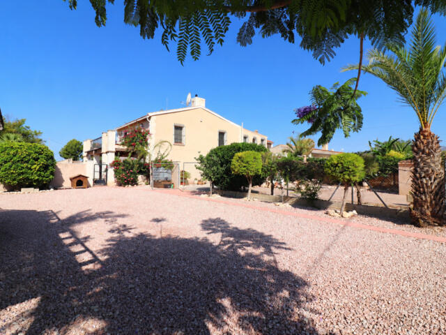 Main image of property: Valencia, Alicante, Albatera