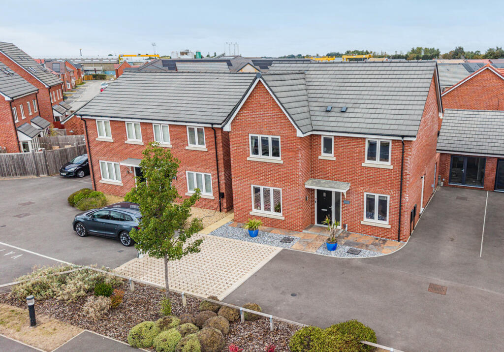 Main image of property: Raddle Way, Middlebeck, Newark, NG24