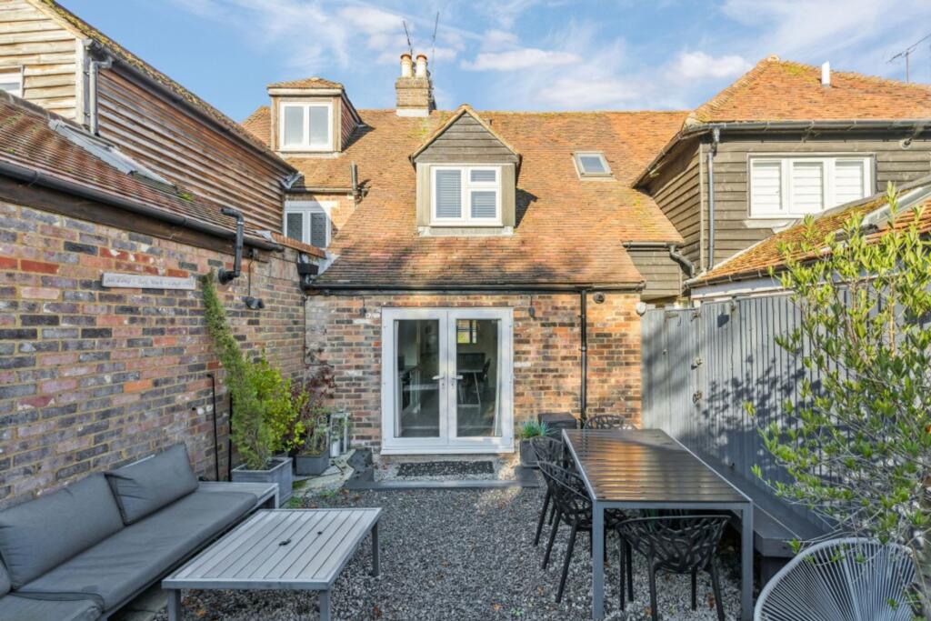 Additional image 21 of Church End, Redbourn, AL3