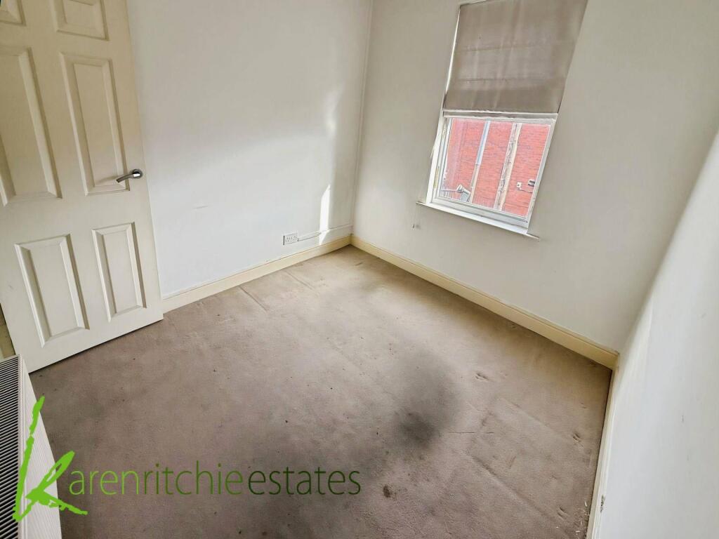 House in Bolton, Greater Manchester - More