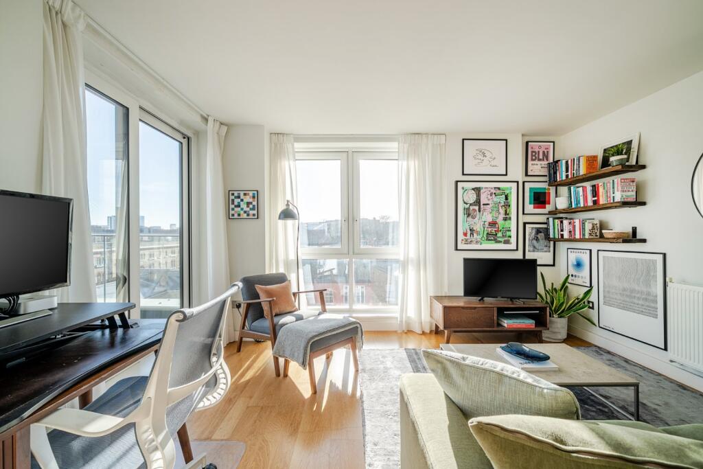 Main image of property: Goswell Road, Clerkenwell, London, EC1V