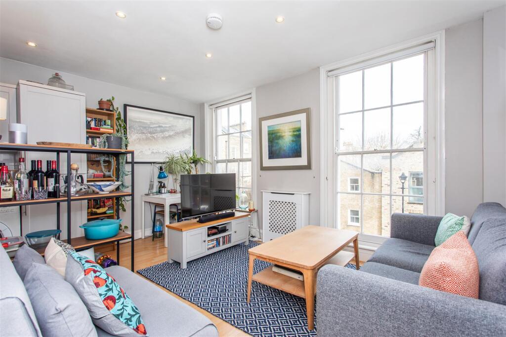 Apartment in London - View 2