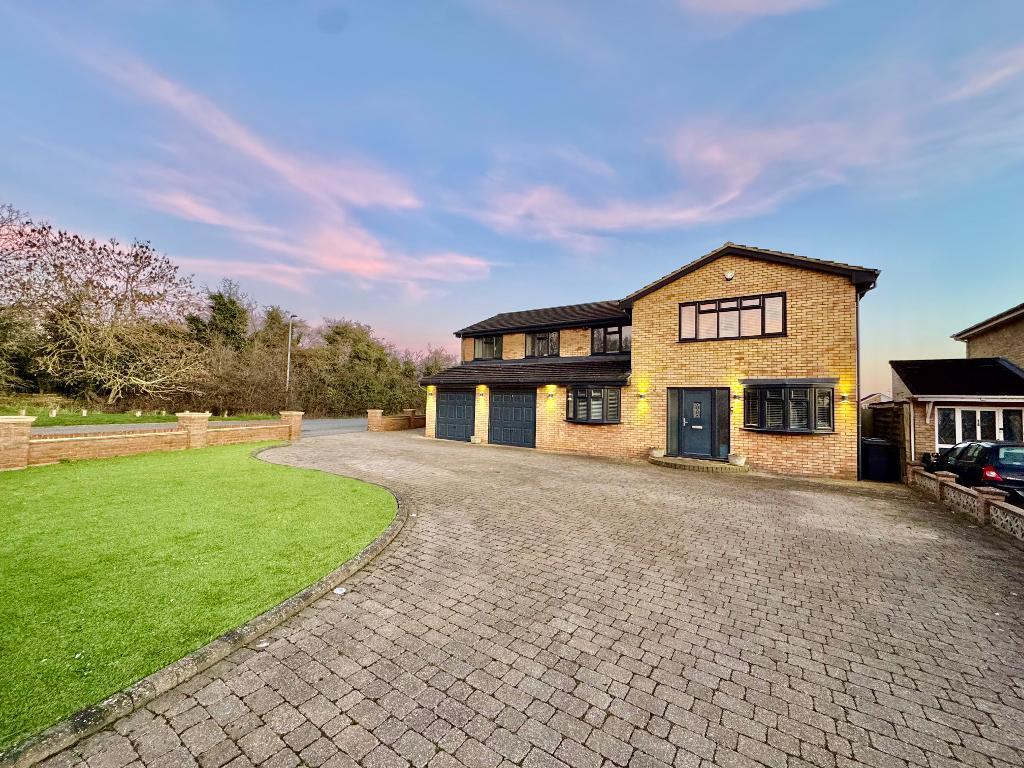 Main image of property: Rogate Road, Putteridge, Luton, Bedfordshire, LU2 8HR