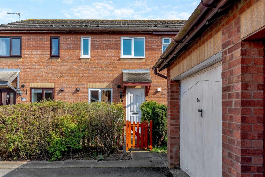 Main image of property: Barkus Close, Southam