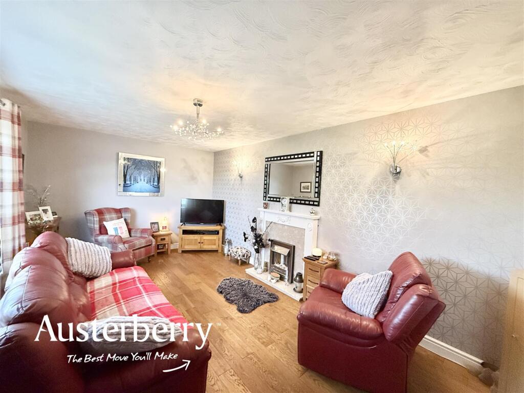 House in Stoke-on-Trent - View 2