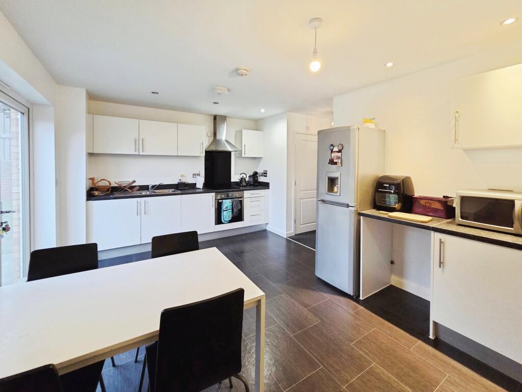 Brattice Way, Mapplewell, Barnsley, S75 photo 4