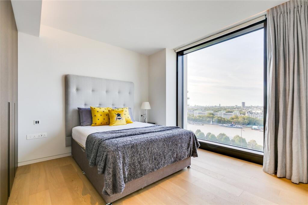 Apartment in London - More